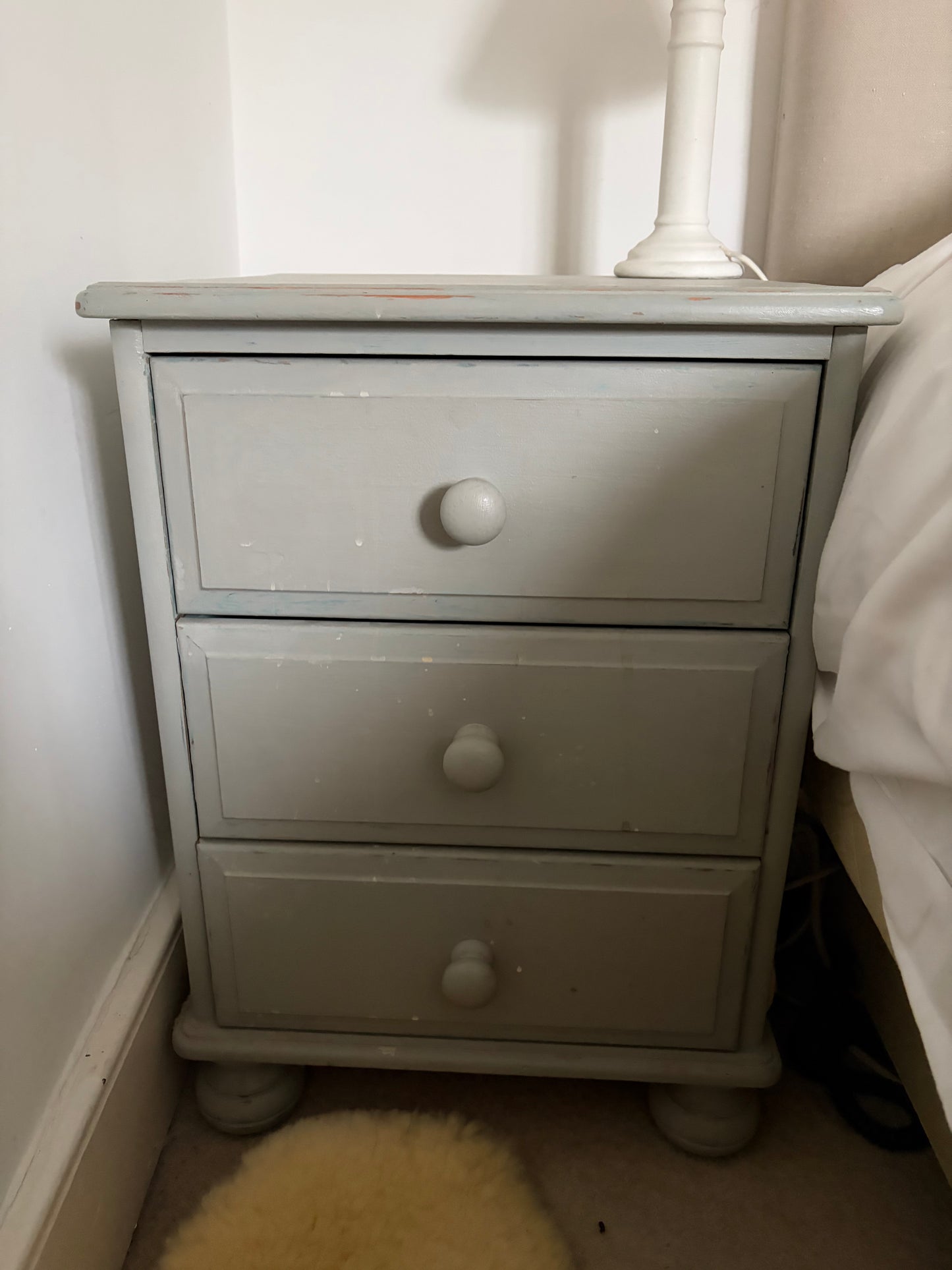 BEDSIDE TABLES