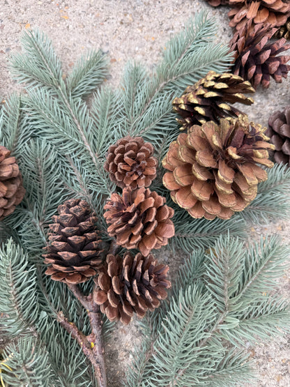 CHRISTMAS DECOR