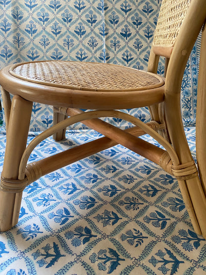 CHILDS CHAIR