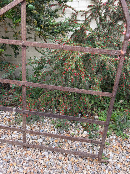 VICTORIAN GATE