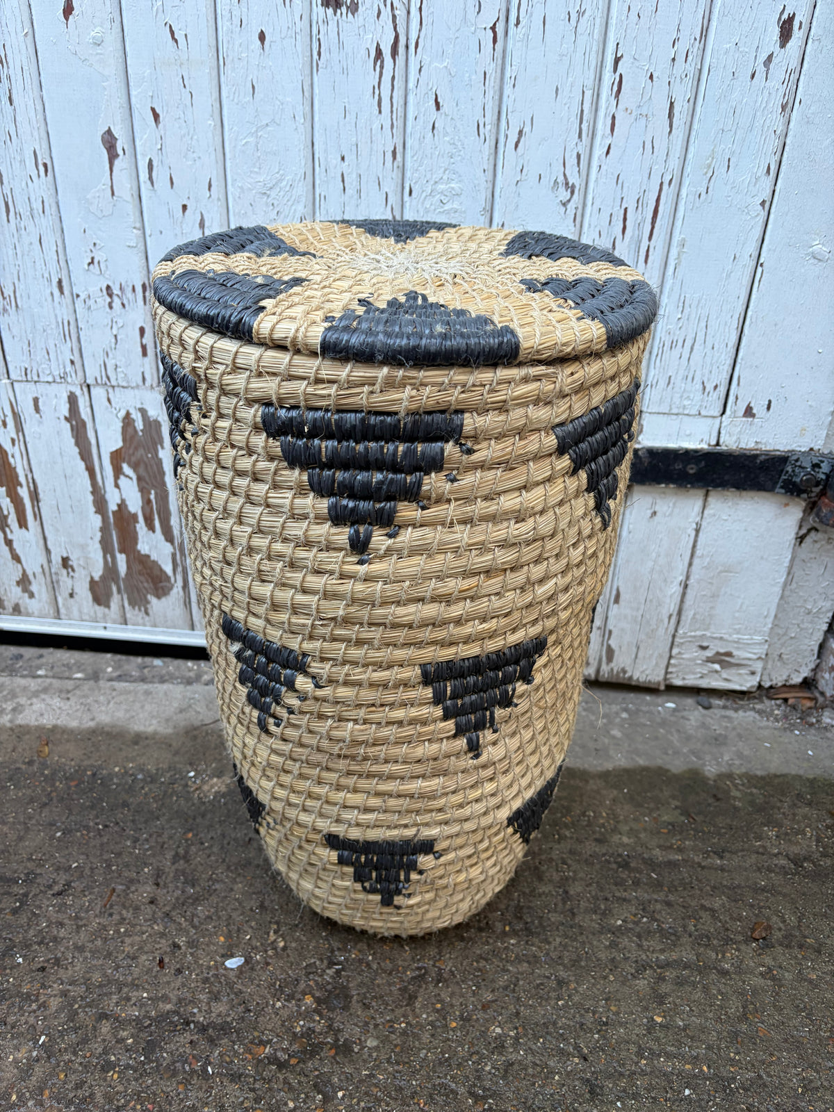 LAUNDRY BASKET