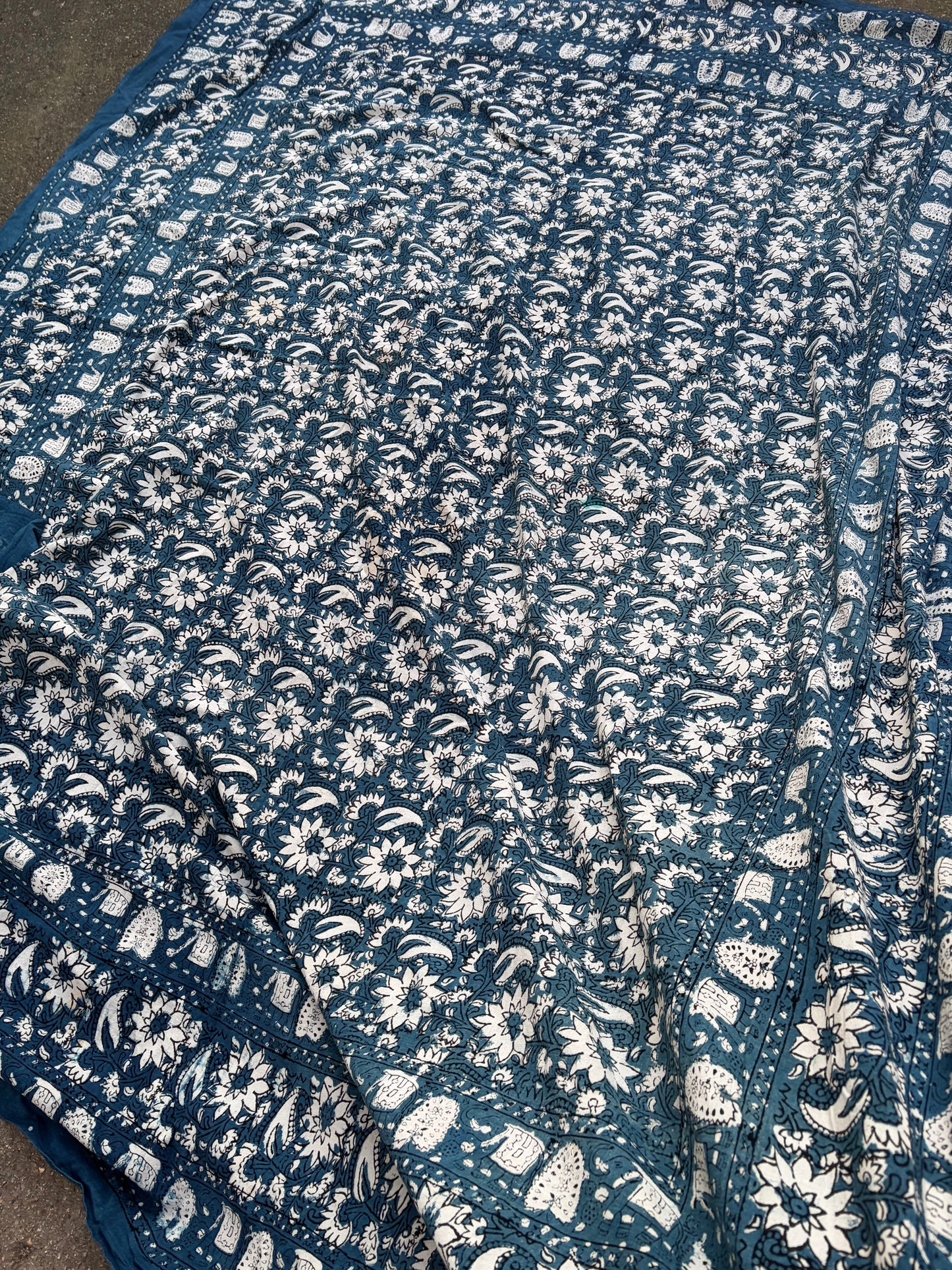 BLUE THROW