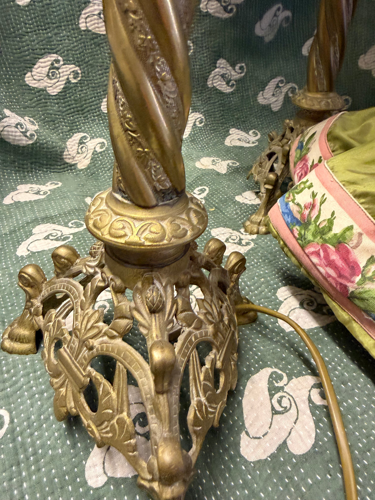 ￼ BRASS LAMPS WITH SHADES