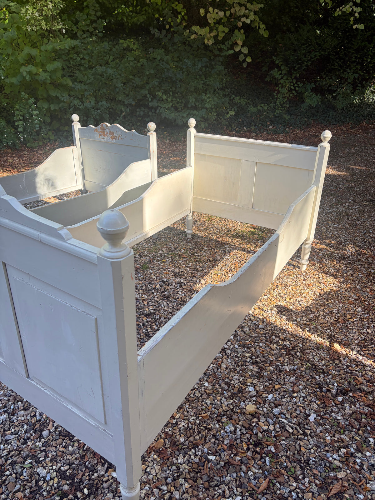 SINGLE SLEIGH BEDS