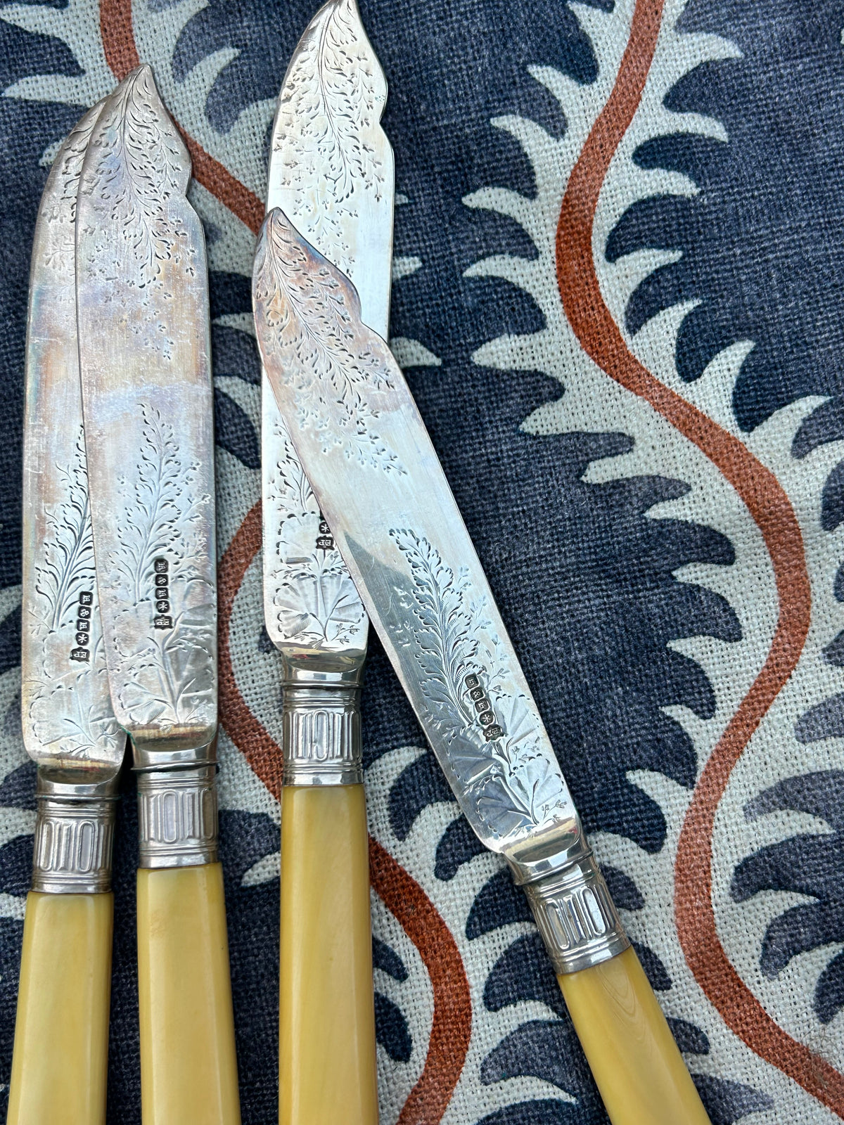 KNIVES AND FORKS