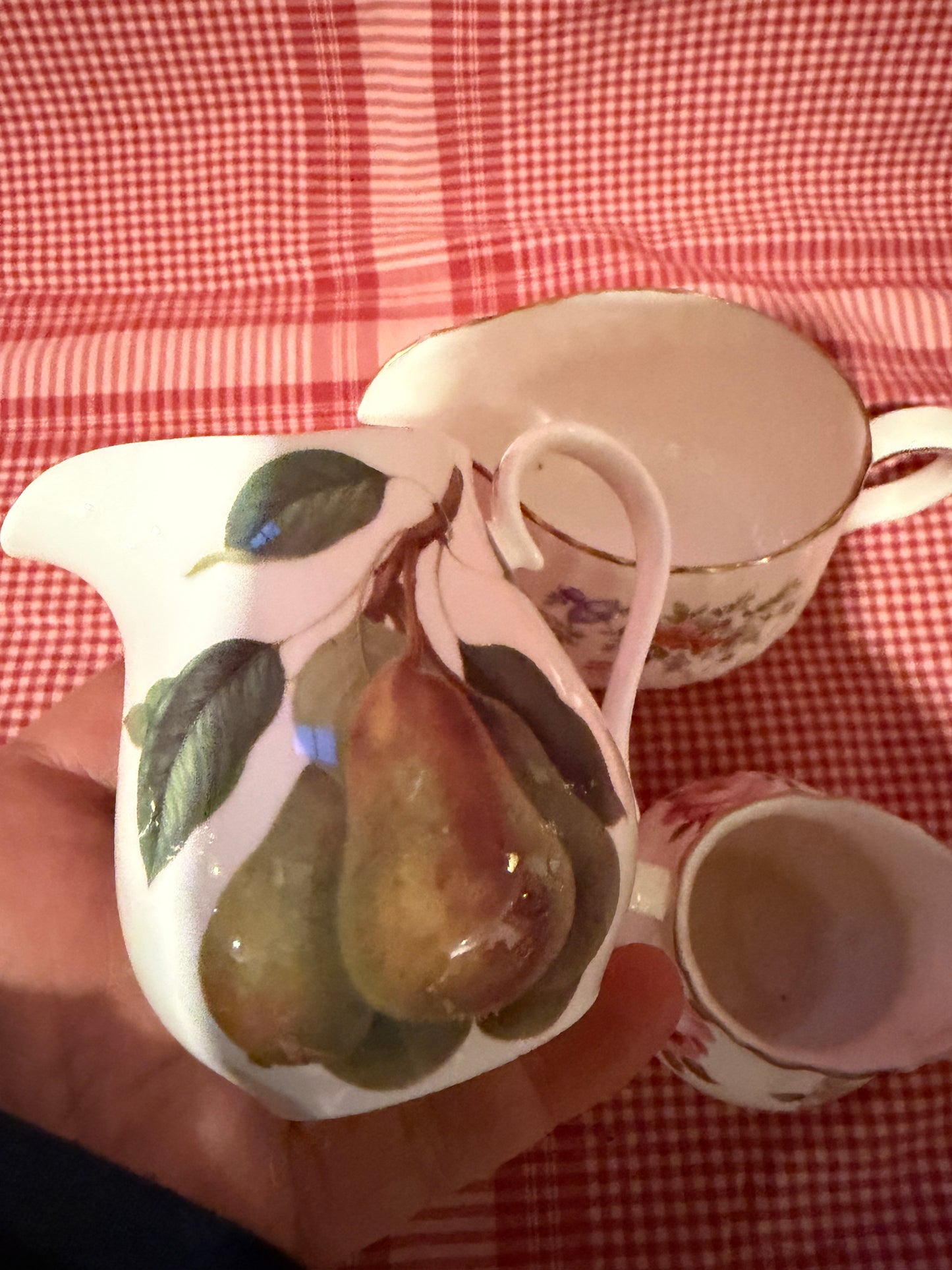JUGS