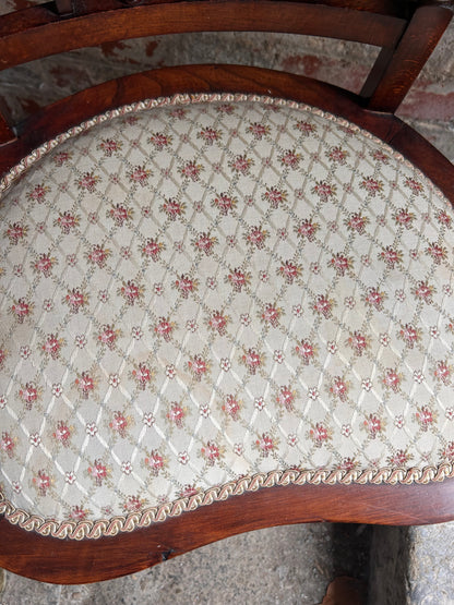 BEDROOM CHAIR