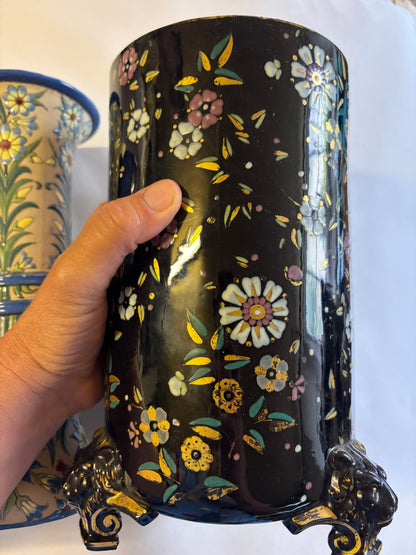 X 3 VASES