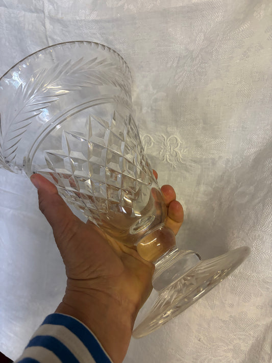 GLASS VASE