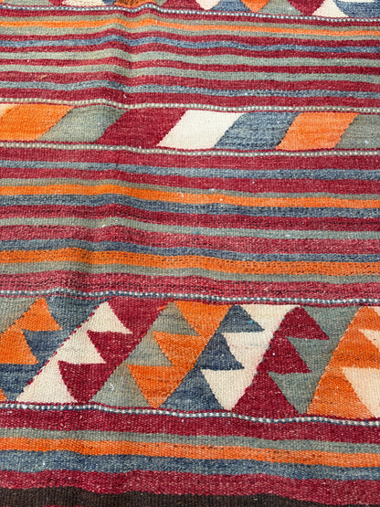 KILIM RUG
