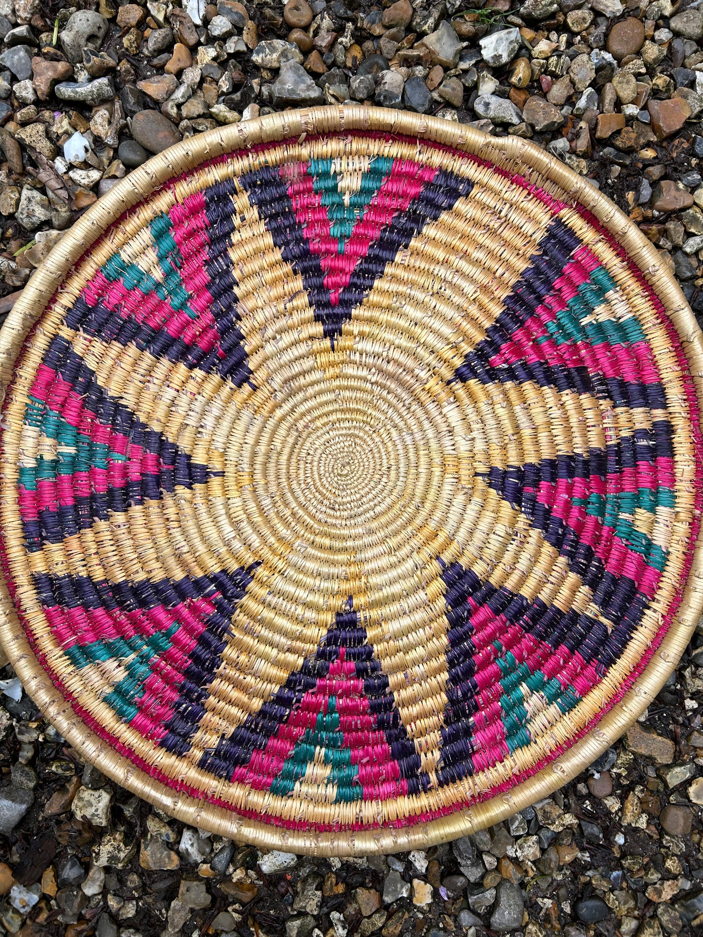 CIRCULAR WOVEN BASKET