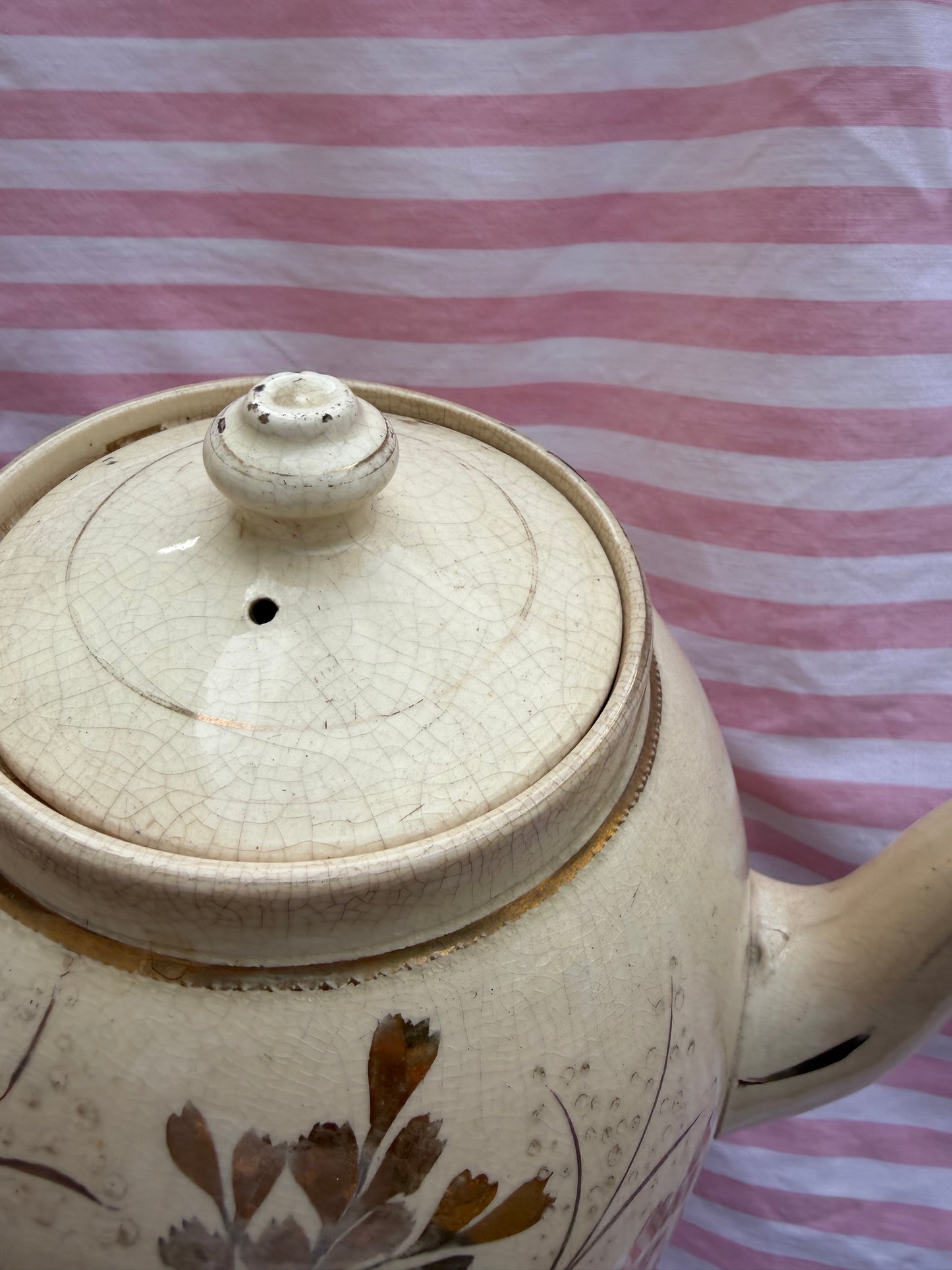LUSTRE TEAPOT