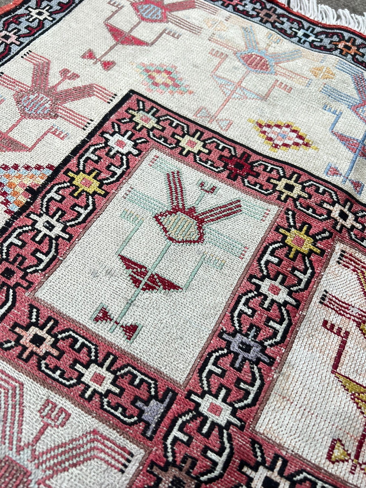 SILK FLAT WEAVE CARPET