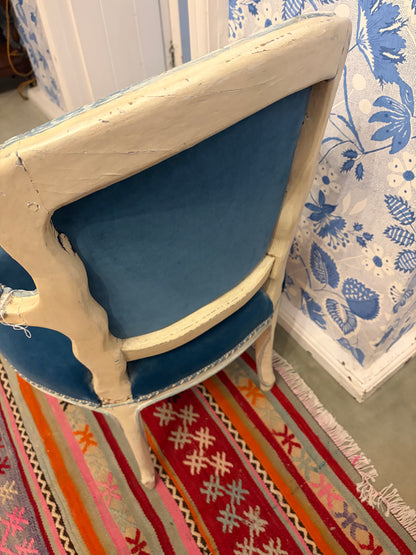 VELVET CHAIR