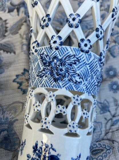 LACE VASES