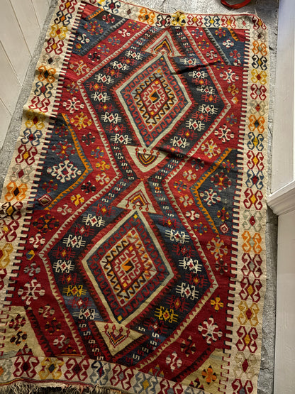ANTIQUE KILIM