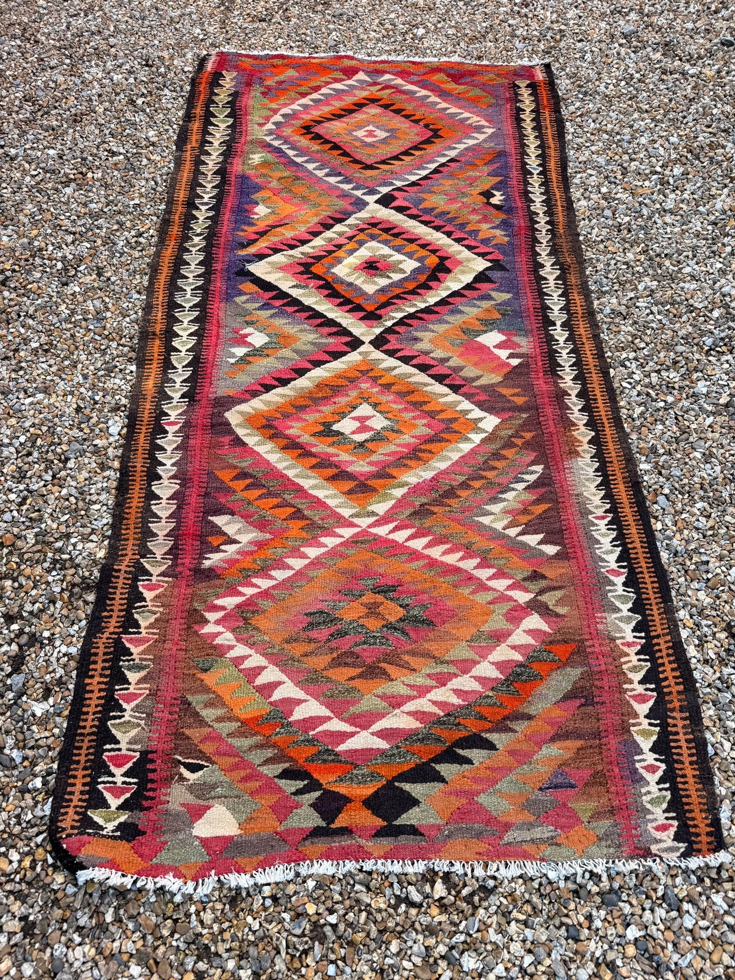 KILIM RUG