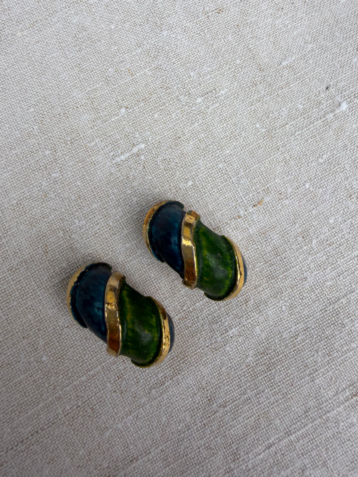 CLIP ONS
