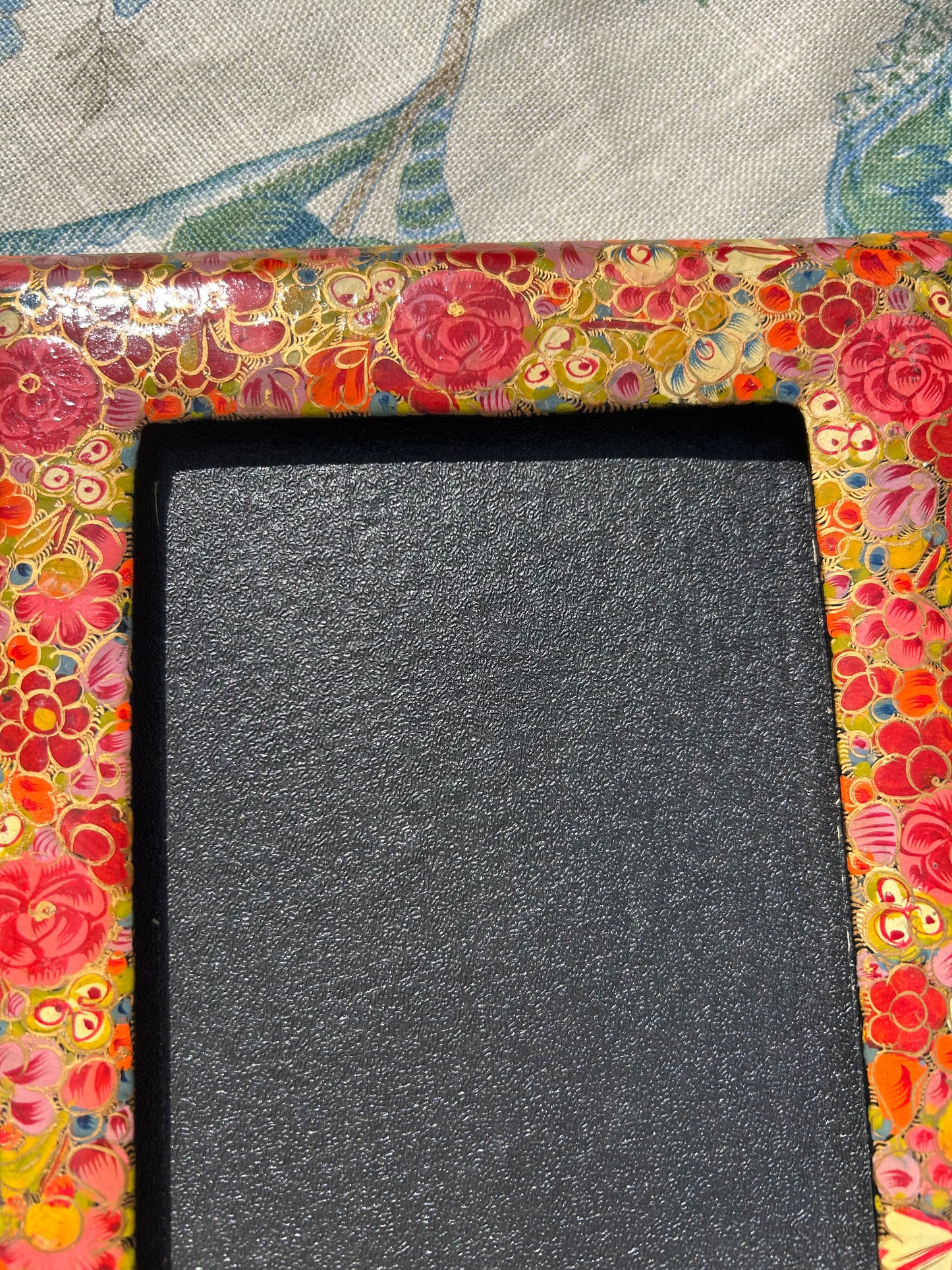 FLORAL PICTURE FRAME
