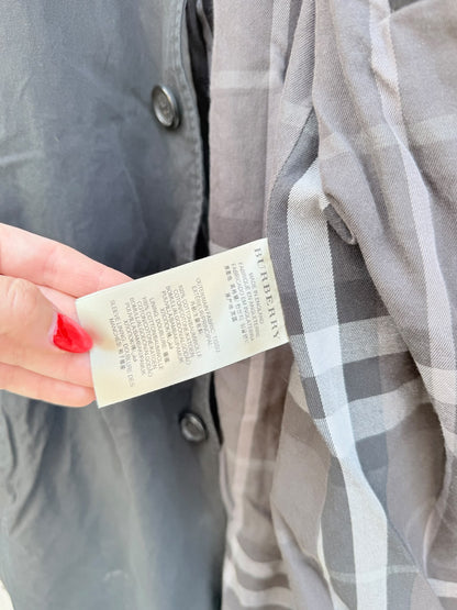 BURBERRY TRENCH COAT