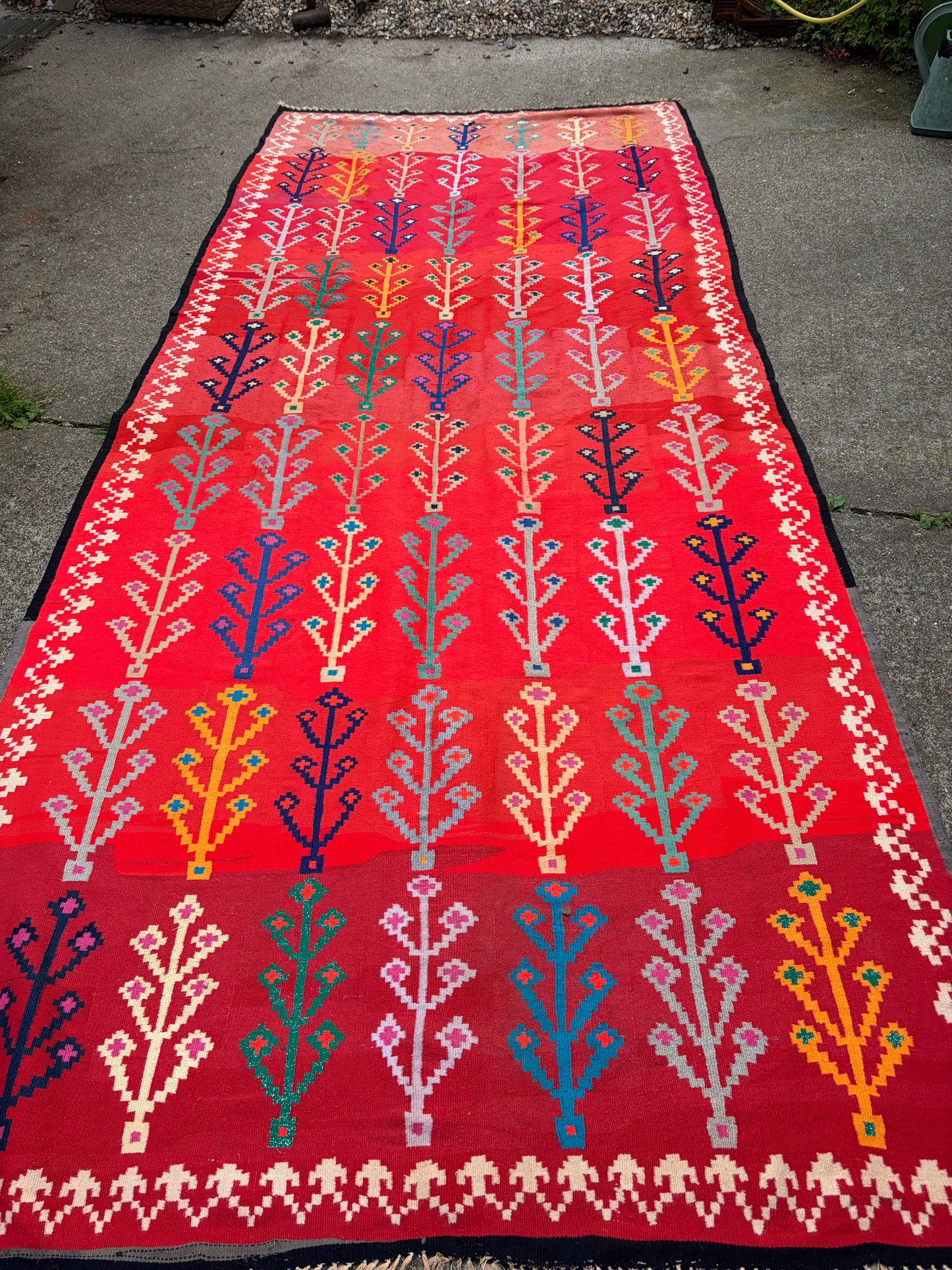 RED KILIM