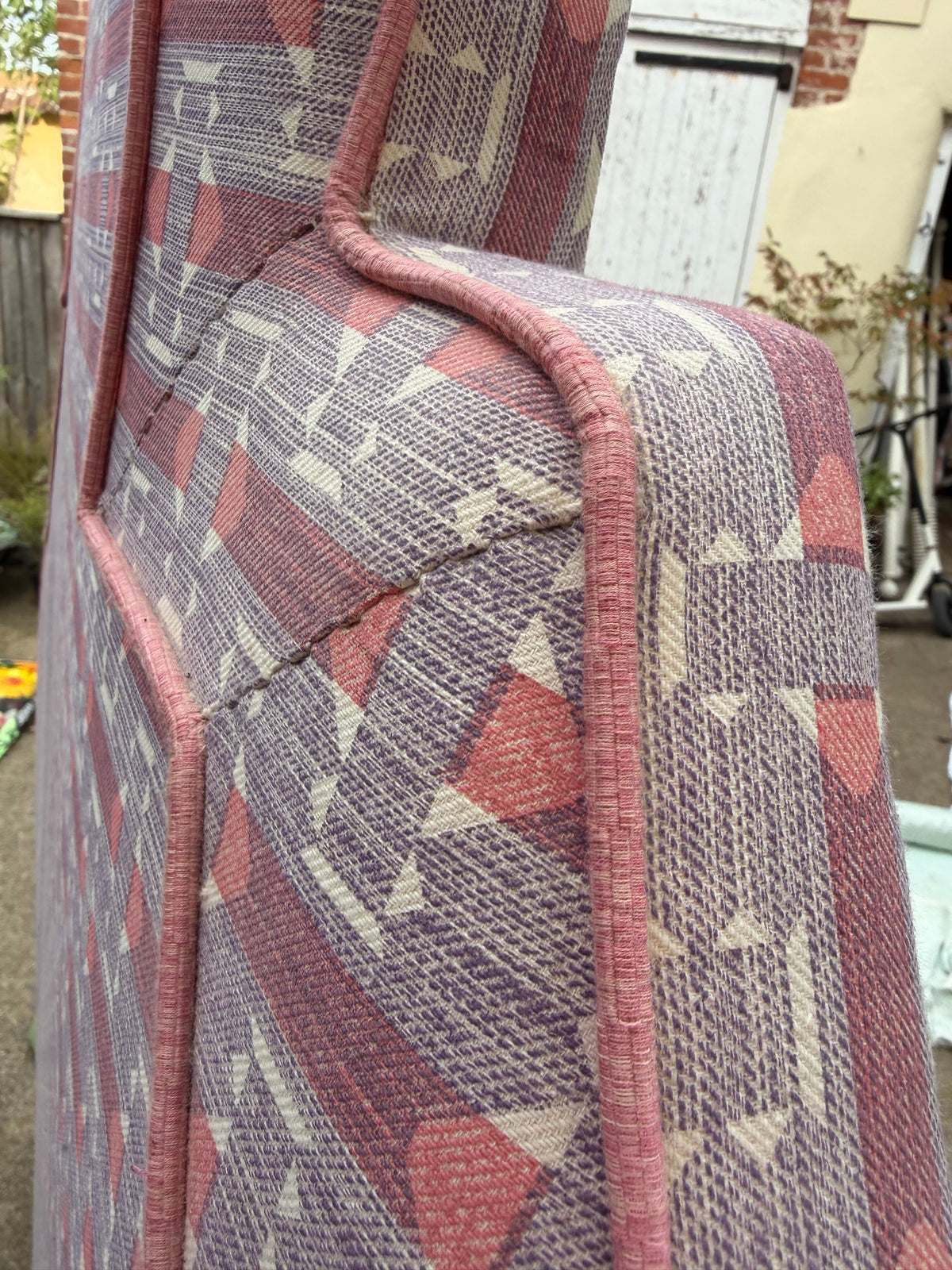 HEADBOARD