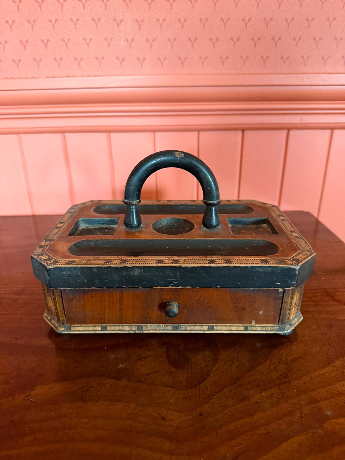 WOODEN BOX