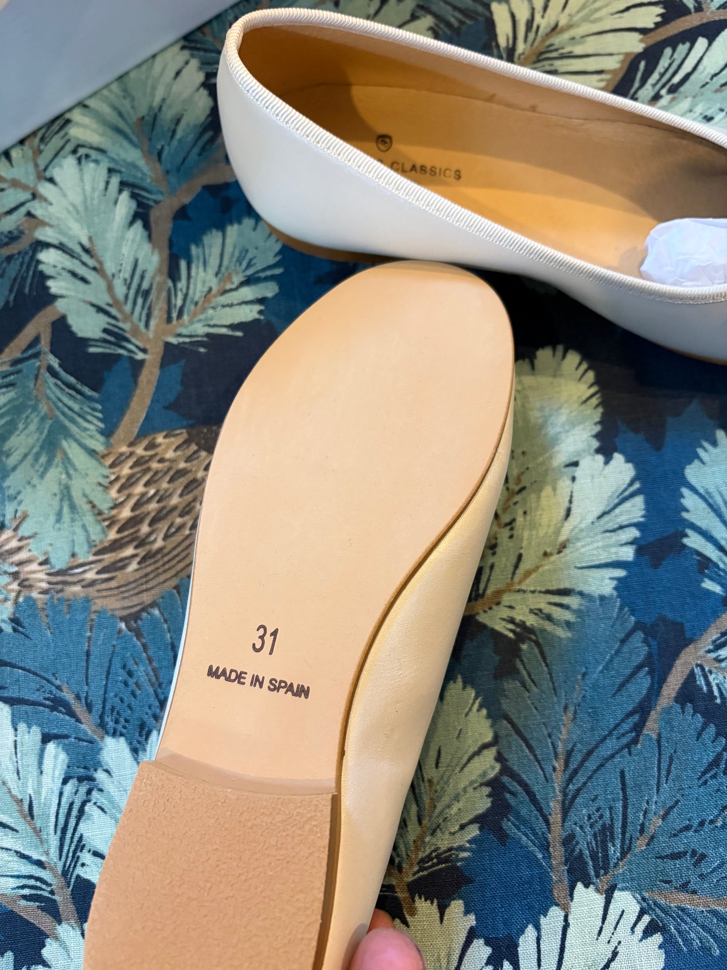SHOES