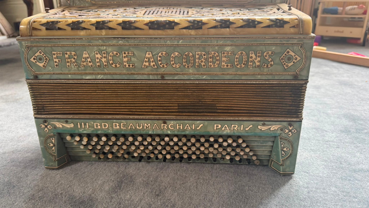 FRENCH ACCORDION