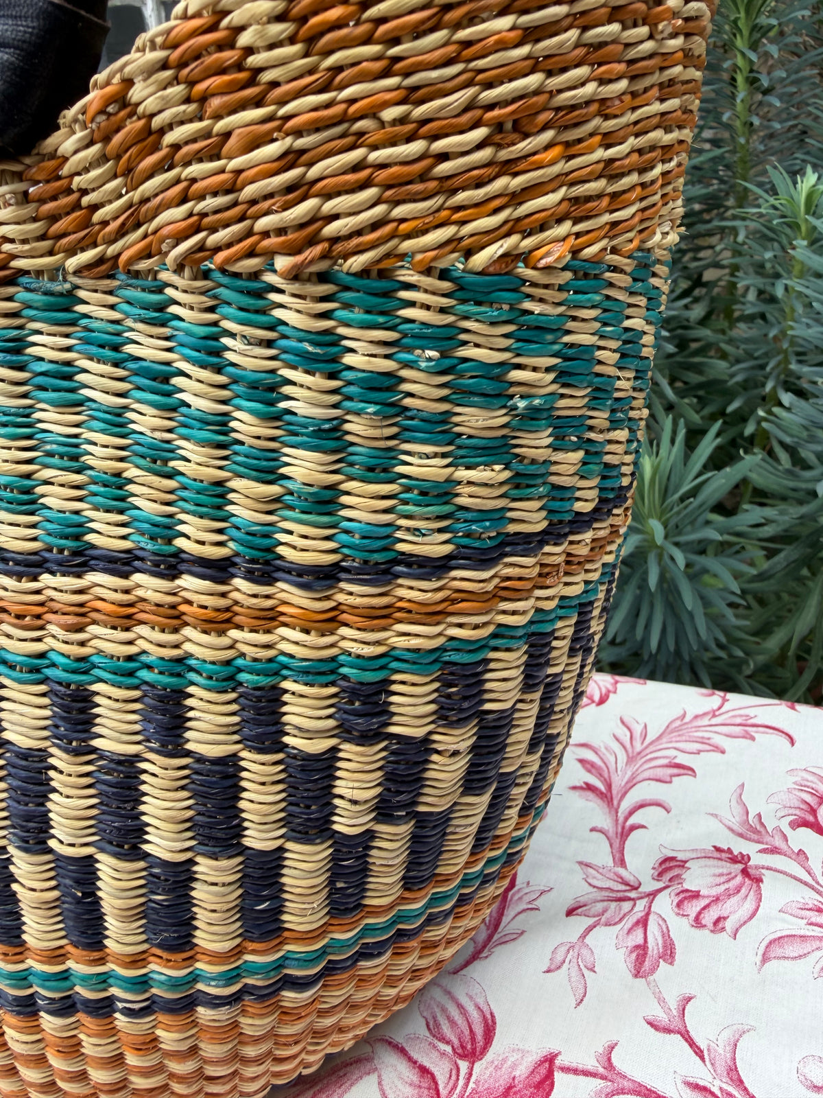 HANDWOVEN BASKET
