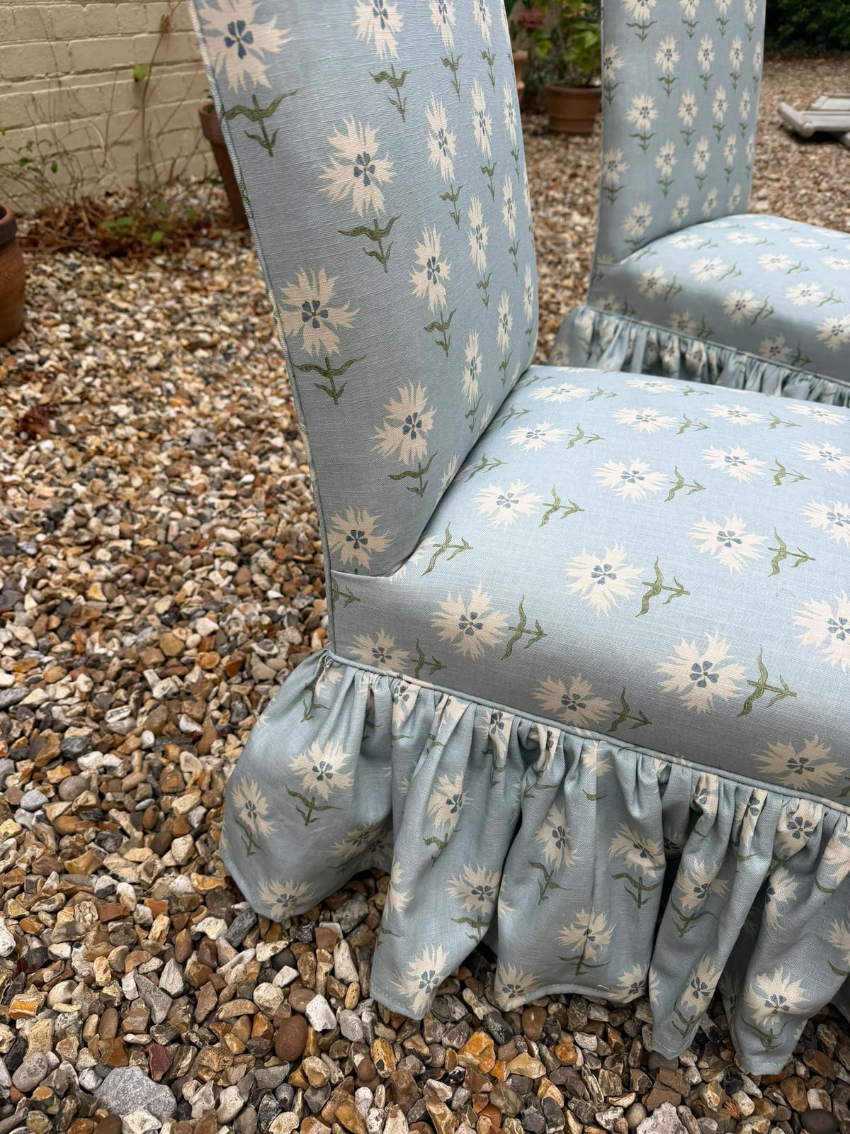SLIPPER CHAIR