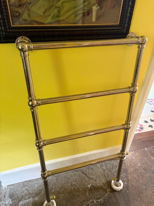 TOWEL RAIL
