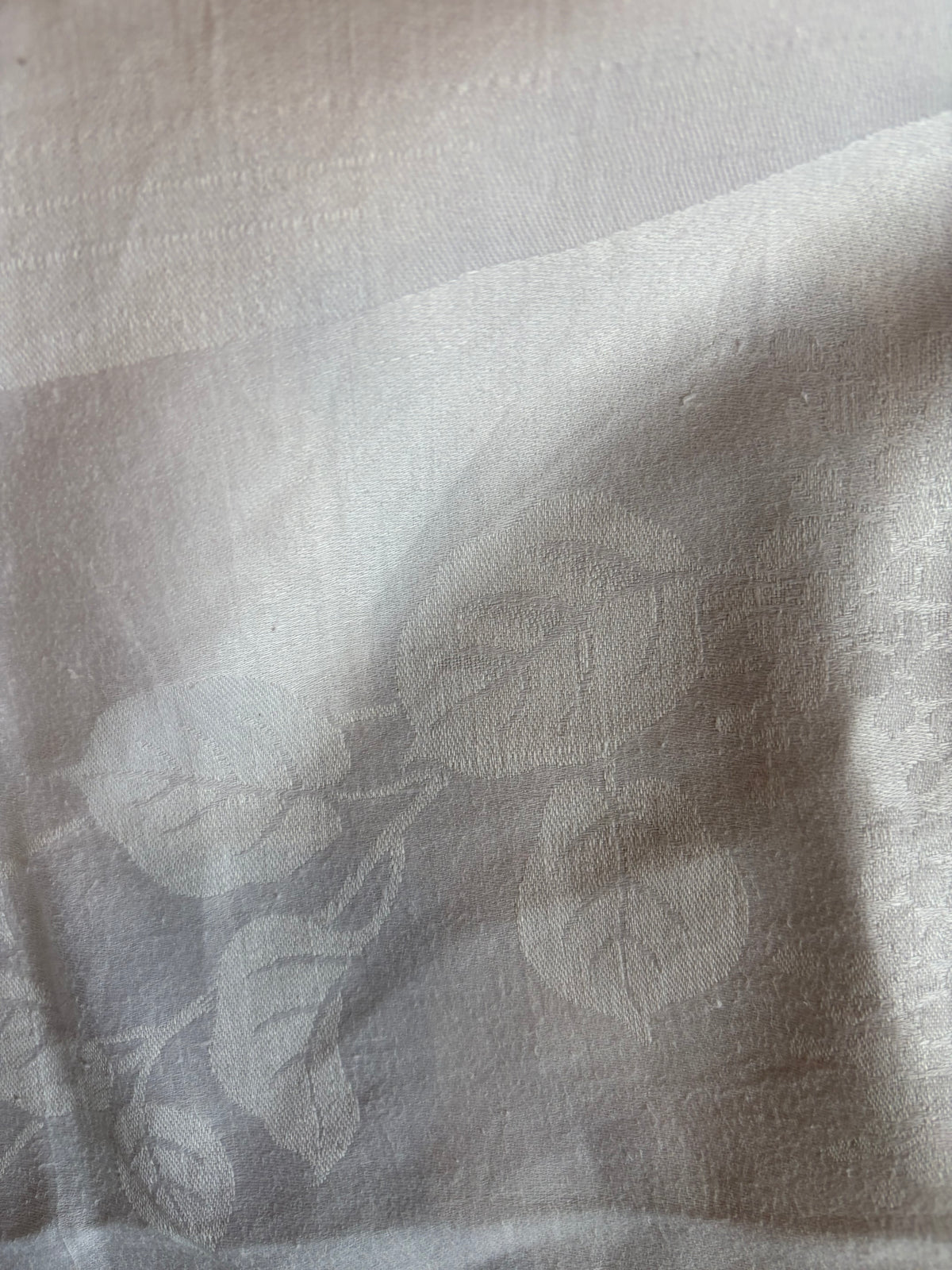 DAMASK CLOTH