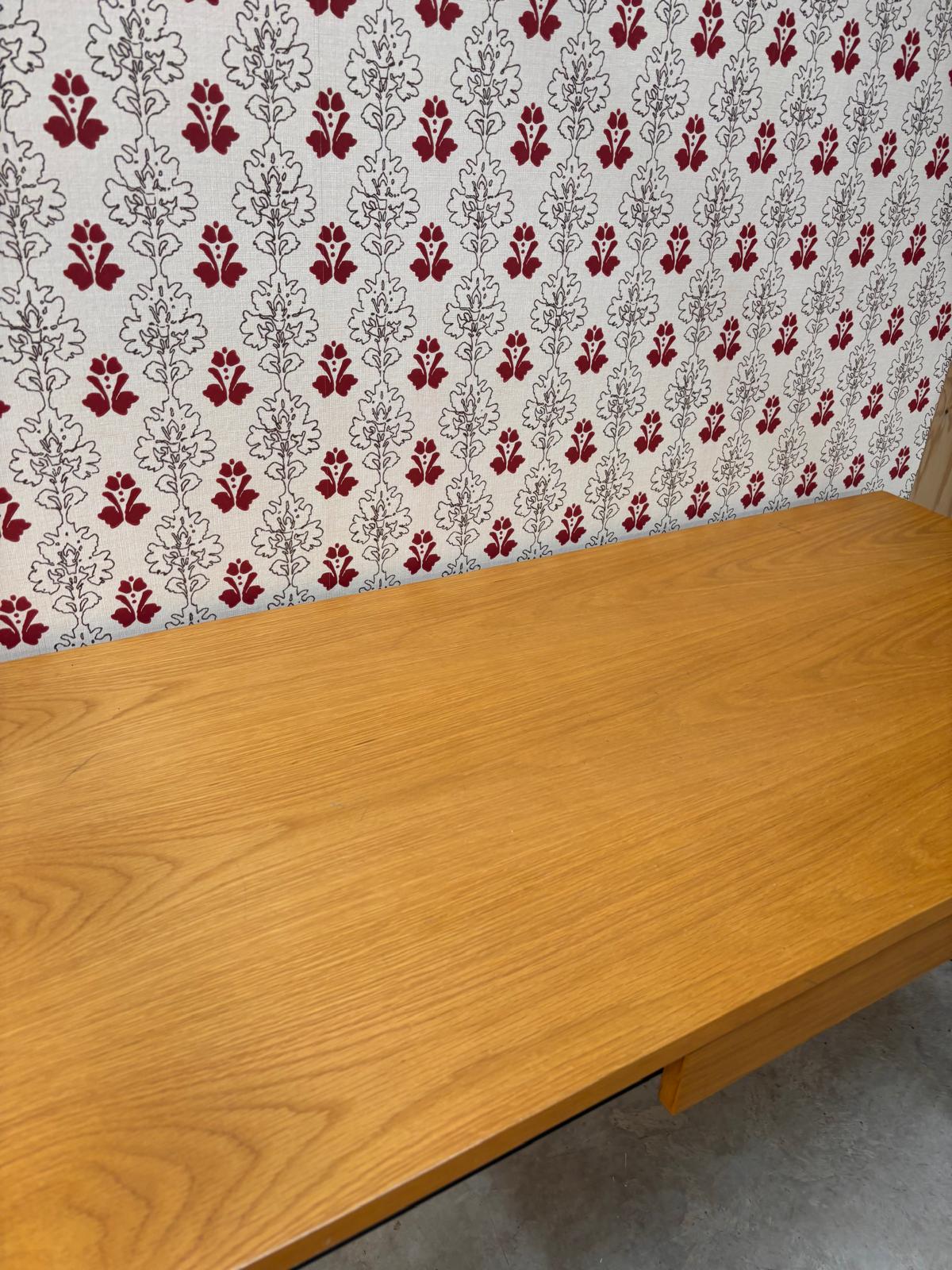 HEALS DESK