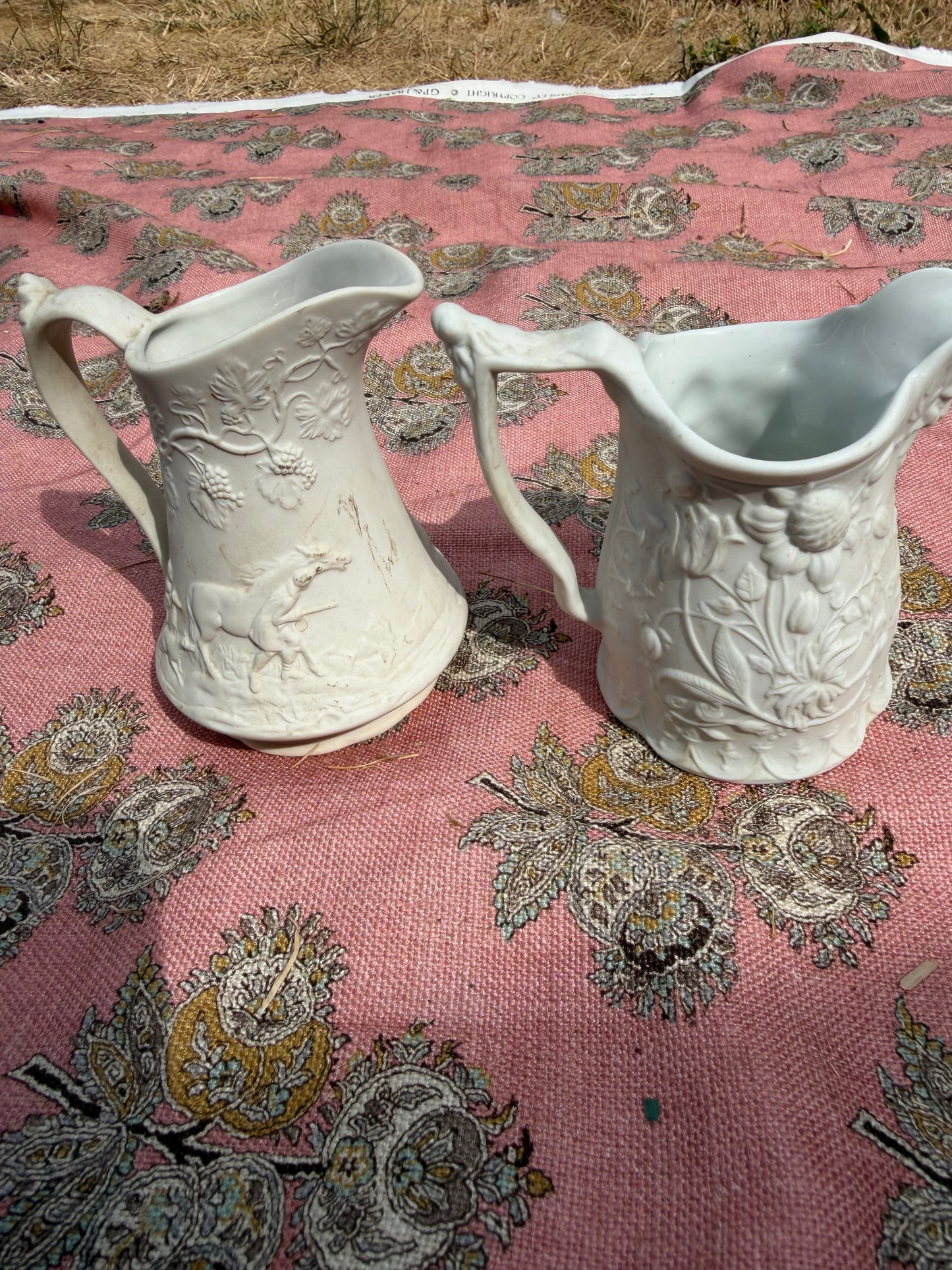 JUGS