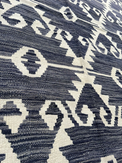 NAVY RUG