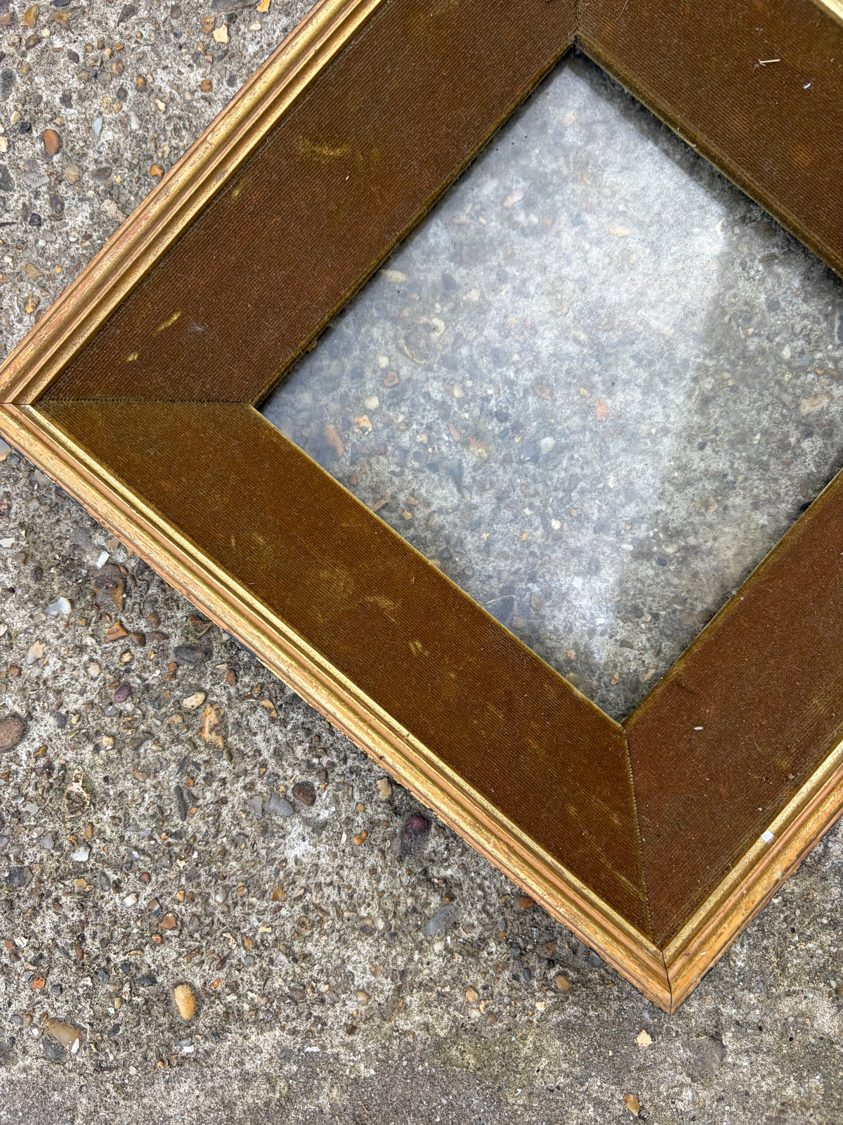 PAIR OF FRAMES