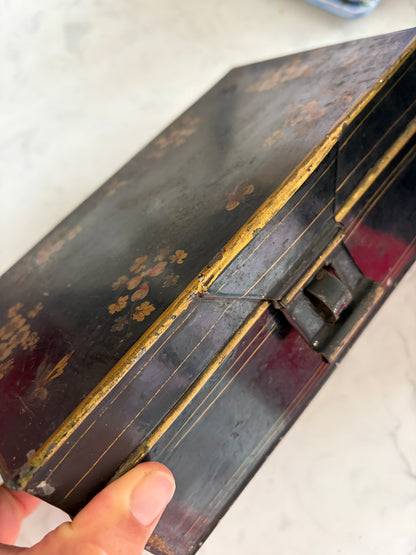 METAL BOX