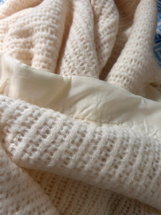 WOOL CELLULAR BLANKETS