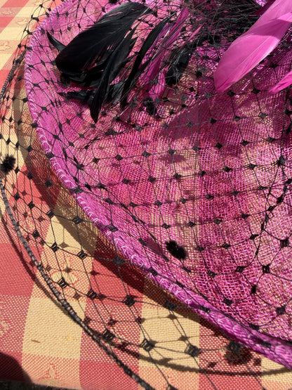 PINK HAT/FASCINATOR