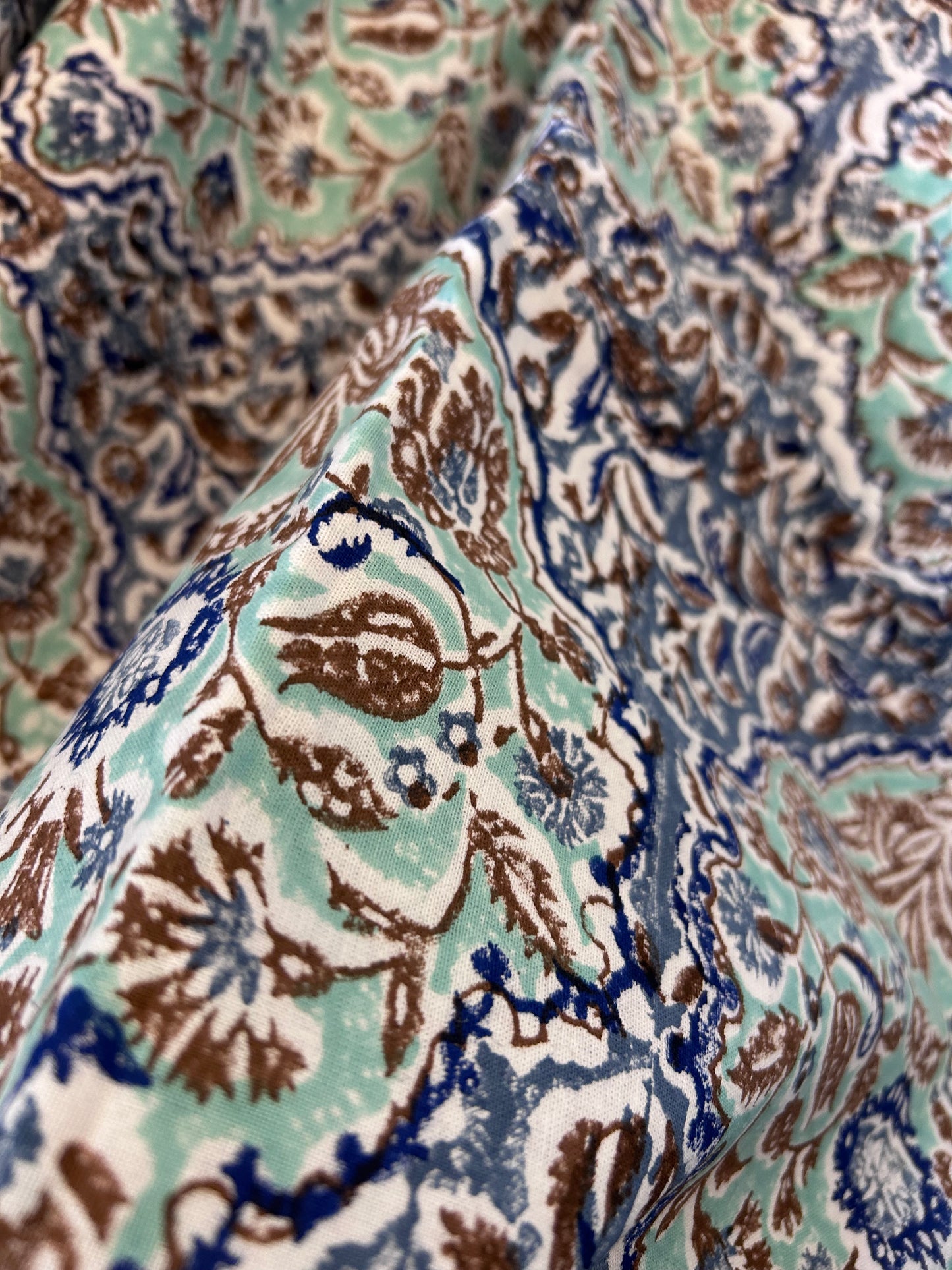 TABLECLOTH