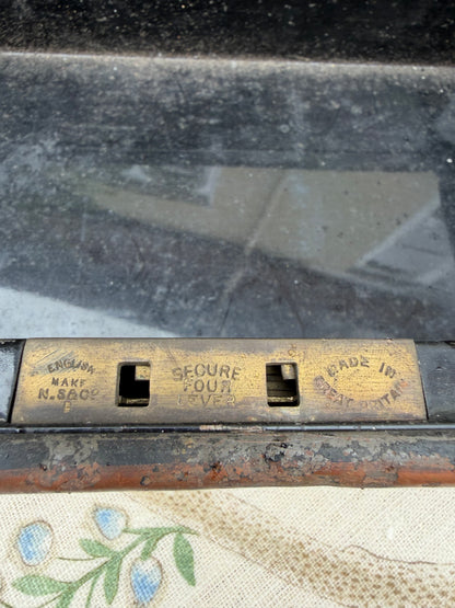 MONEY BOX