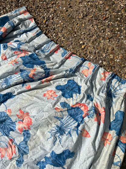 PAIR OF CURTAINS