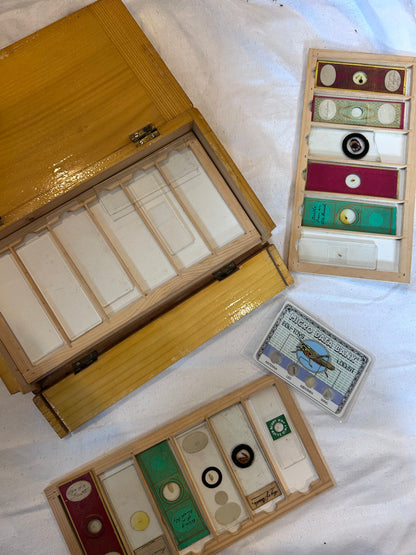 MICROSCOPIC BOX