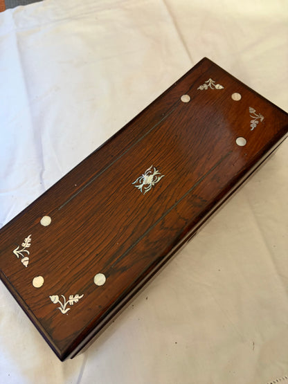 WOODEN BOX
