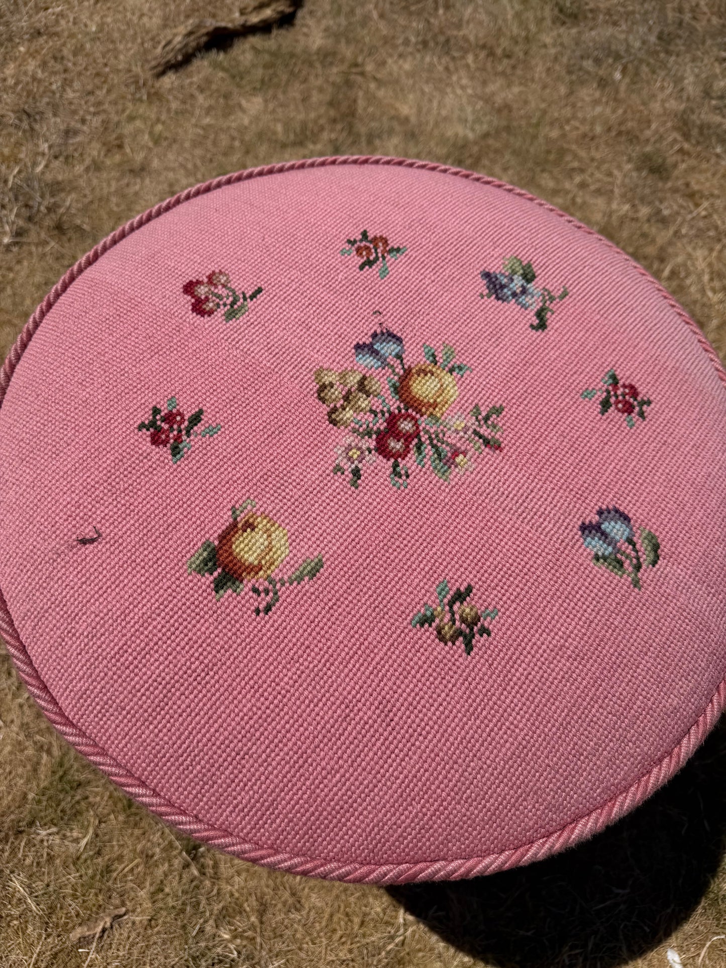 STOOL