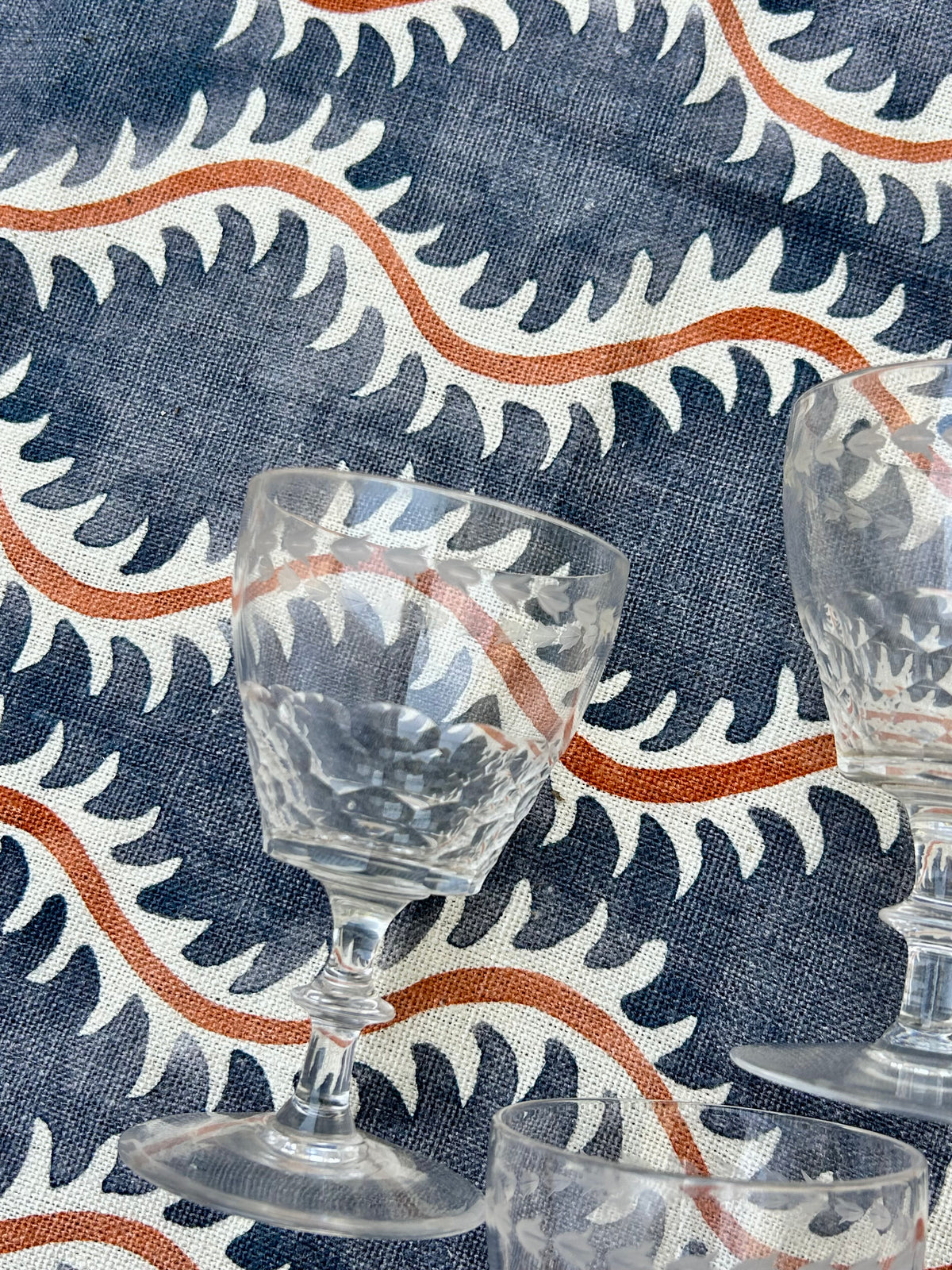WINE GLASSES