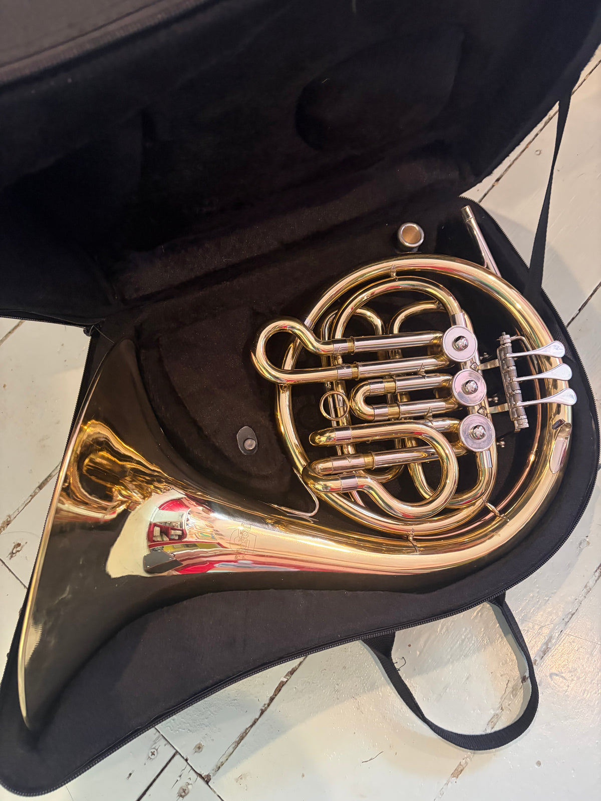 FRENCH HORN