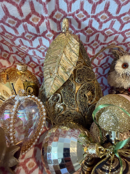 CHRISTMAS DECORATIONS