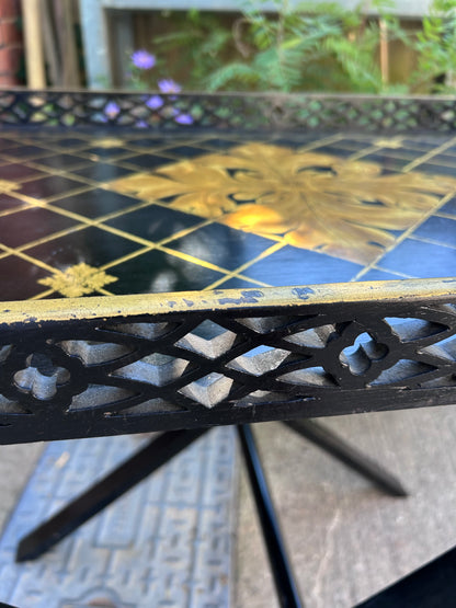 DRINKS TRAY/ TABLE